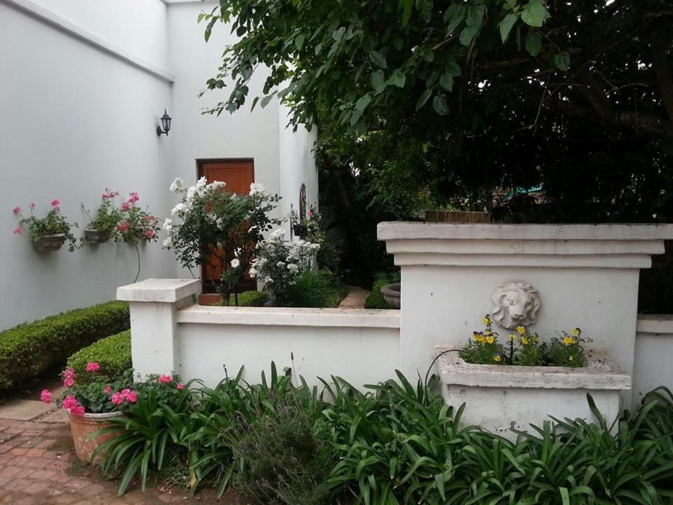 Oxnead Guesthouse Pretoria-Noord Extérieur photo